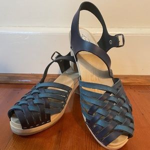Maguaba sandals